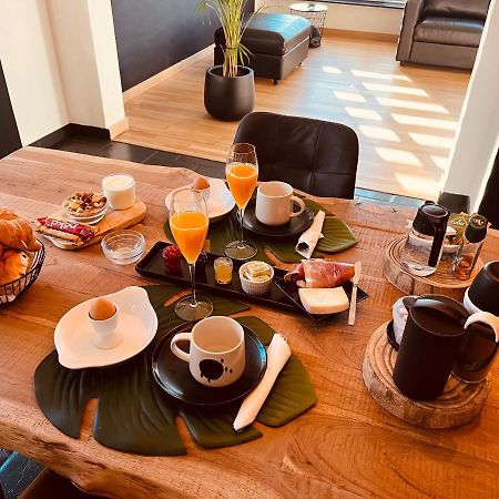 La Villa Chambre Deluxe Twin บาสตาญ ภายนอก รูปภาพ