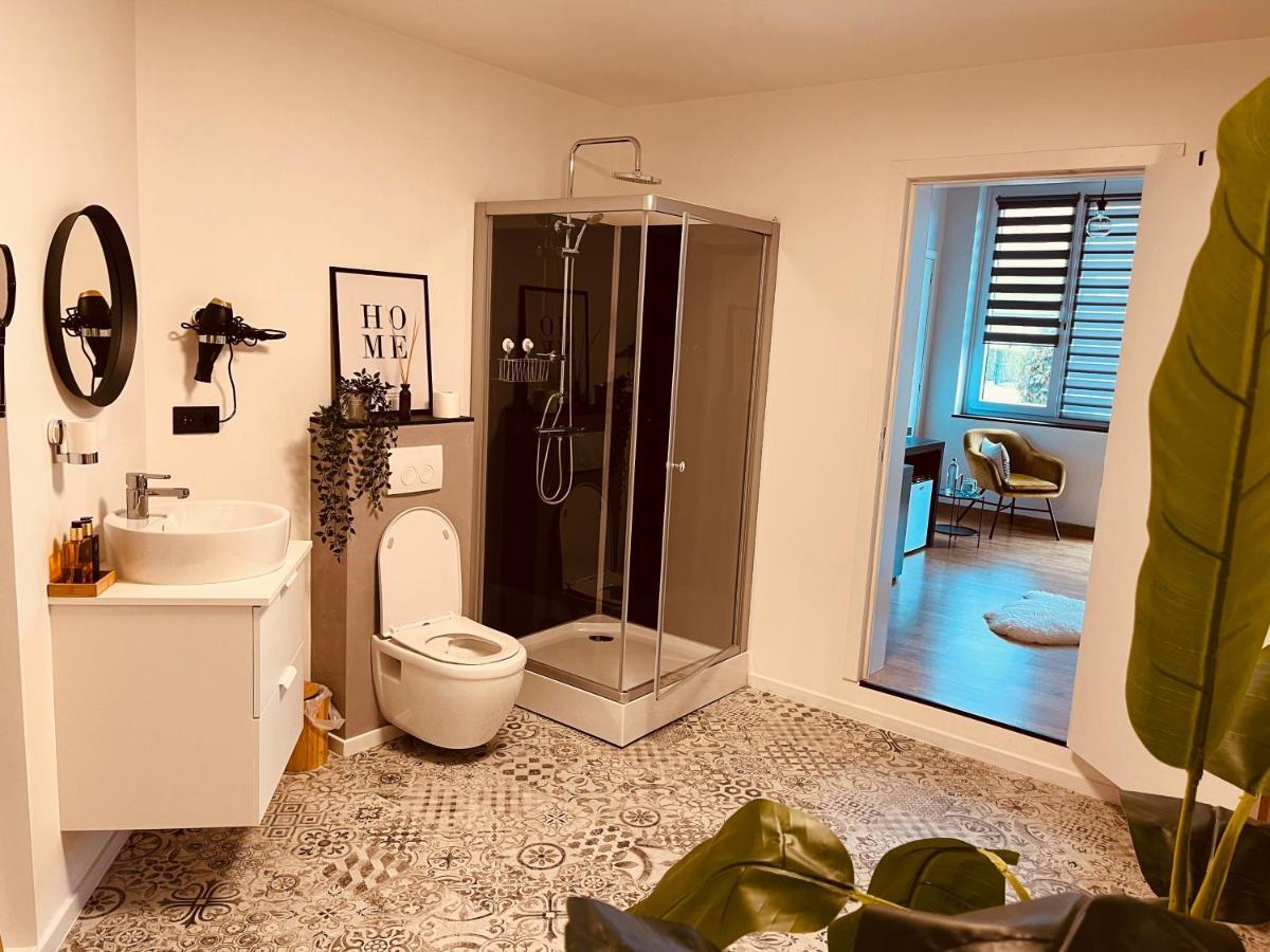 La Villa Chambre Deluxe Twin บาสตาญ ภายนอก รูปภาพ